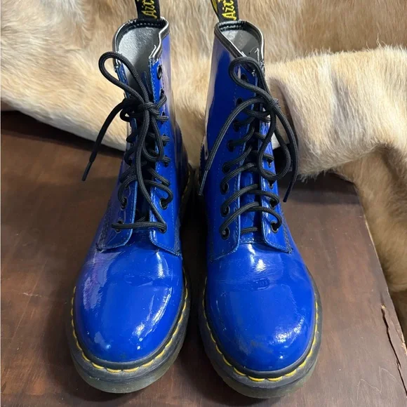 Dr. Martens Blue Patent Leather Combat Boots Sz 6 (UMRZWP) - Picture 2 of 8